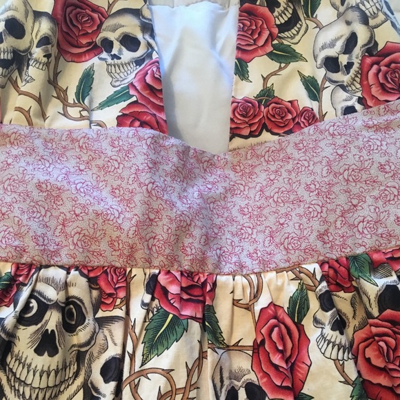 Custom made dress - Picture 2 of 5